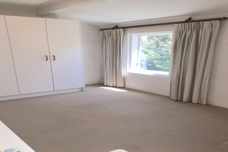 Photo of property in 141l Churton Drive, Churton Park, Wellington, 6037