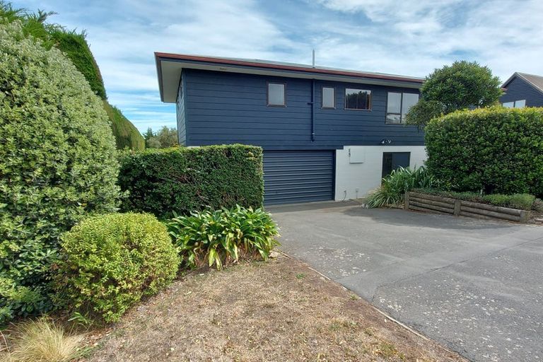 Photo of property in 1 Rockview Place, Mount Pleasant, Christchurch, 8081