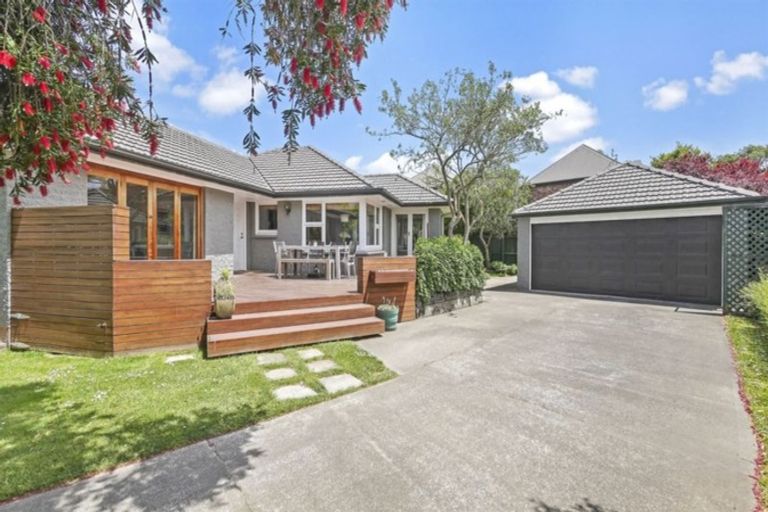 Photo of property in 8 Trist Place, Edgeware, Christchurch, 8013