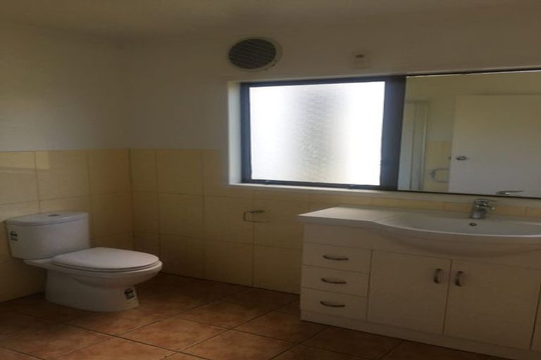 Photo of property in 695 State Highway 16, Kumeu, 0891