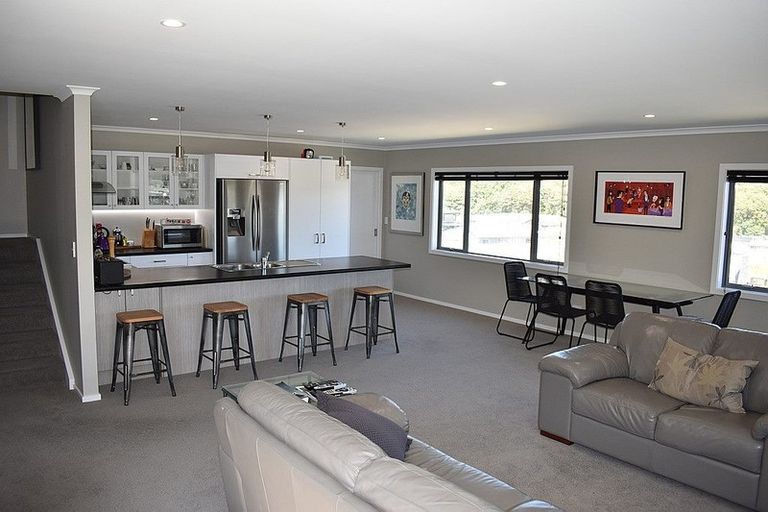 Photo of property in 16 Bluejacket Place, Whitby, Porirua, 5024
