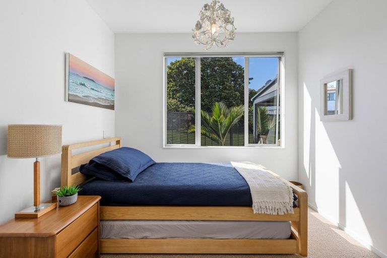 Photo of property in 40a Matakatia Parade, Matakatia, Whangaparaoa, 0930