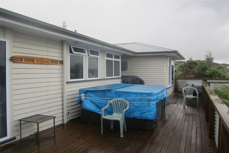Photo of property in 42 Koe Street, Moana, 7872