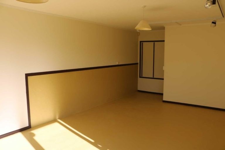 Photo of property in 7 Saint Aidans Way, Tawa, Wellington, 5028