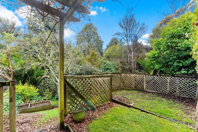 Photo of property in 14 Moore Street, Hillcrest, Auckland, 0627