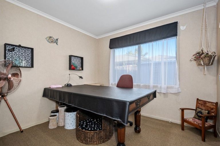 Photo of property in 5 Madeira Close, Papamoa Beach, Papamoa, 3118