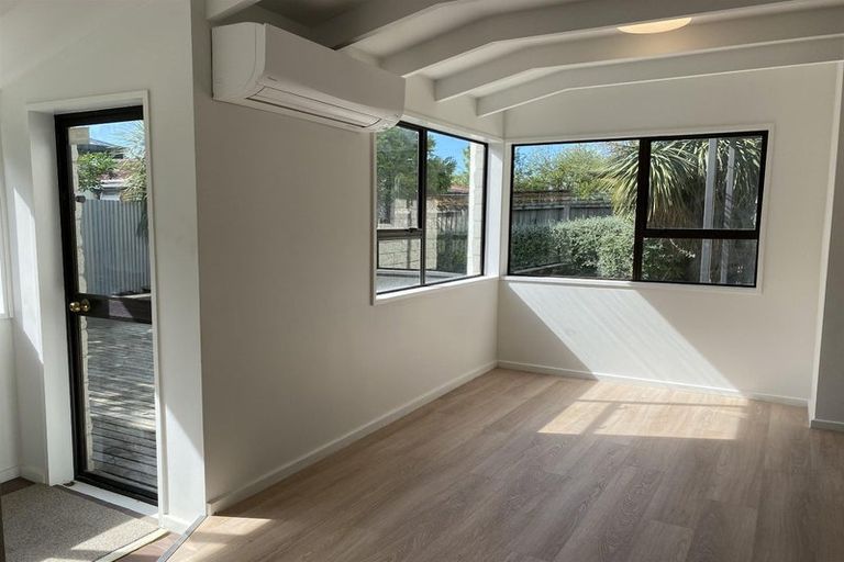 Photo of property in 8 Brixton Street, Islington, Christchurch, 8042