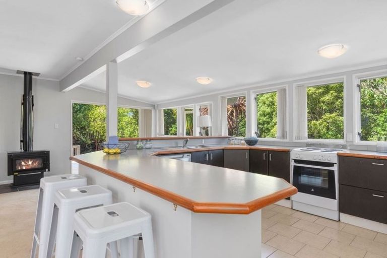 Photo of property in 18 Evan Street, Belmont, Auckland, 0622