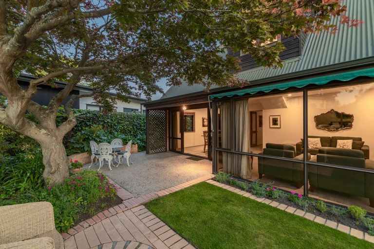 Photo of property in 33 Mcdougall Avenue, St Albans, Christchurch, 8014