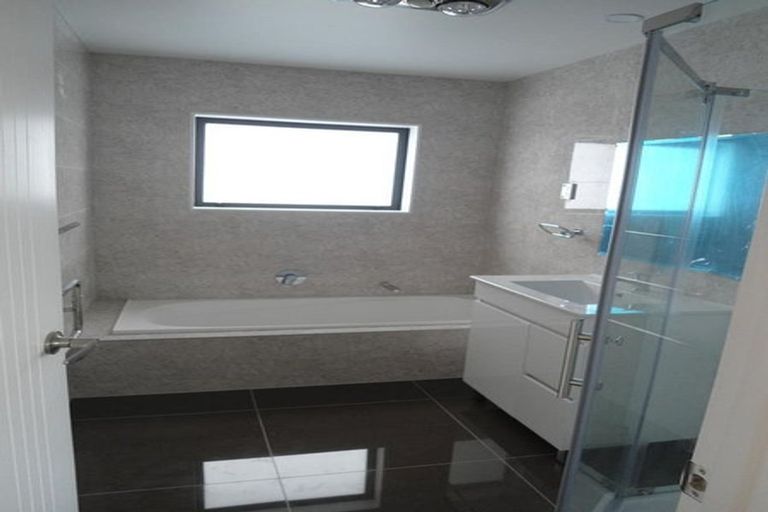 Photo of property in 39 Landon Avenue, Mangere East, Auckland, 2024