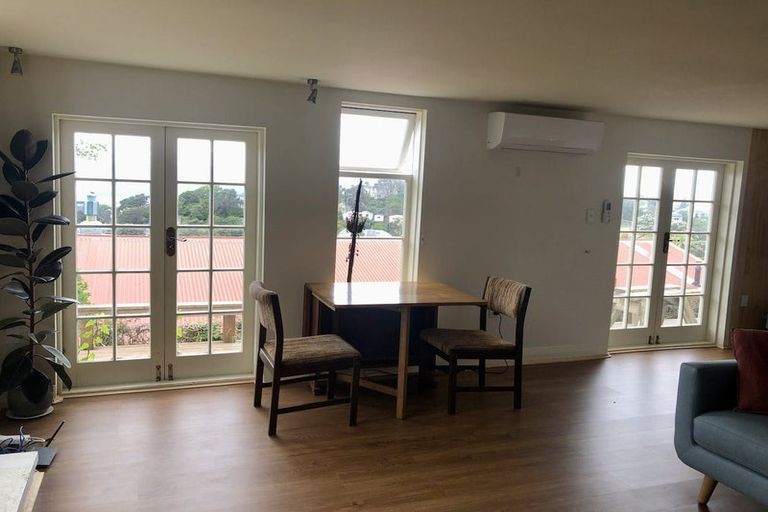 Photo of property in 9 Thorby Street, Northland, Wellington, 6012