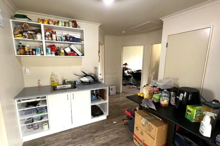 Photo of property in 6 Marne Street, Hokowhitu, Palmerston North, 4410