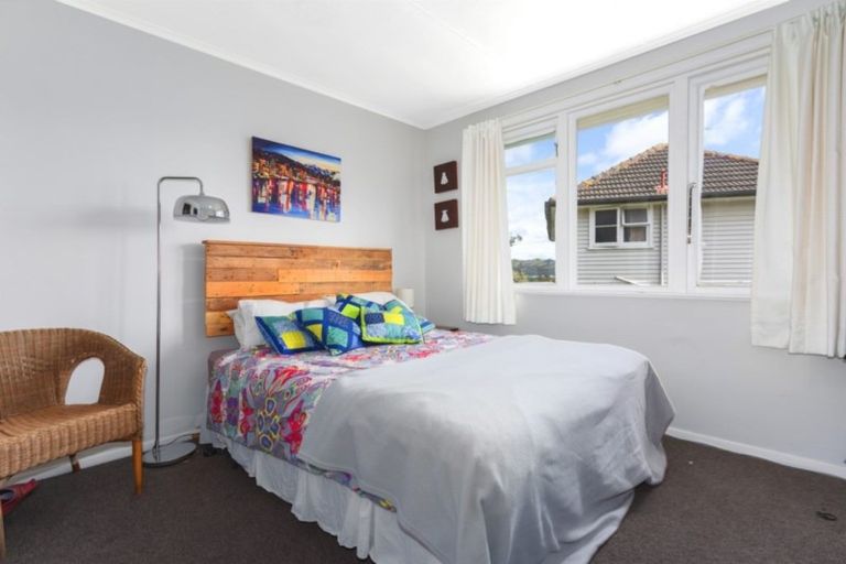 Photo of property in 76 Mungavin Avenue, Ranui, Porirua, 5024