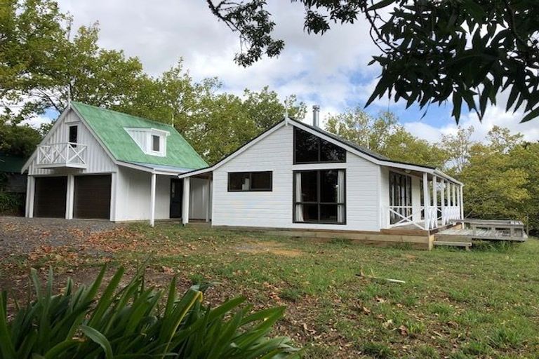 Photo of property in 214 Waitoki Road, Waitoki, Kaukapakapa, 0871