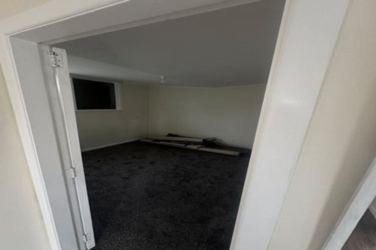 Photo of property in 60 Woodland Road, Johnsonville, Wellington, 6037