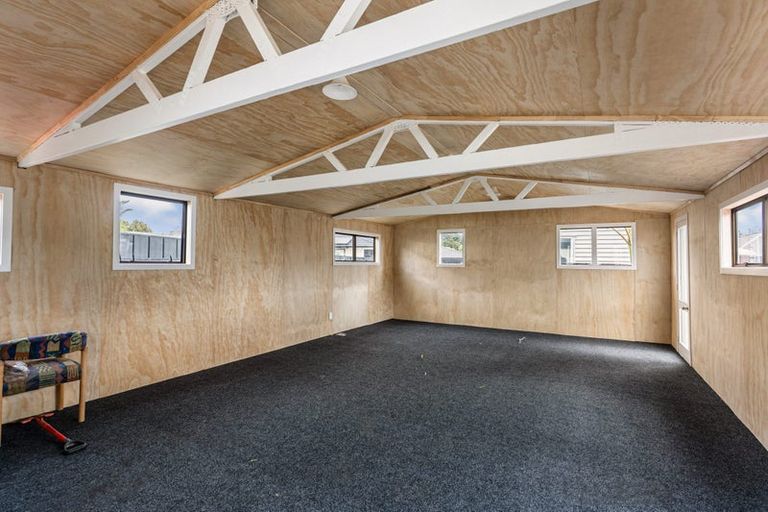 Photo of property in 54 Sikkim Crescent, Clover Park, Auckland, 2019