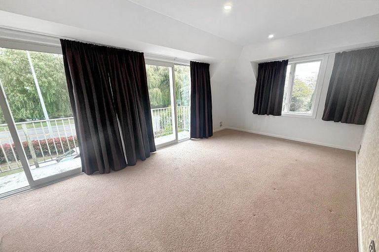 Photo of property in 120 Park Terrace, Christchurch Central, Christchurch, 8013