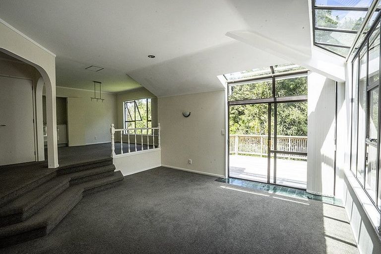 Photo of property in 17 Homewood Place, Chatswood, Auckland, 0626