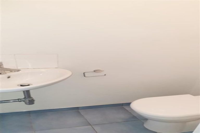 Photo of property in 4/13 Salisbury Street, Christchurch Central, Christchurch, 8013