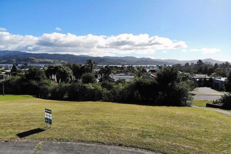 Photo of property in 13 Panorama Parade, Pauanui, Hikuai, 3579