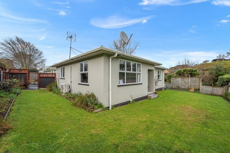 Photo of property in 10 Heaphy Street, Westown, New Plymouth, 4310