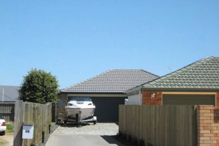 Photo of property in 66 Willowview Drive, Redwood, Christchurch, 8051