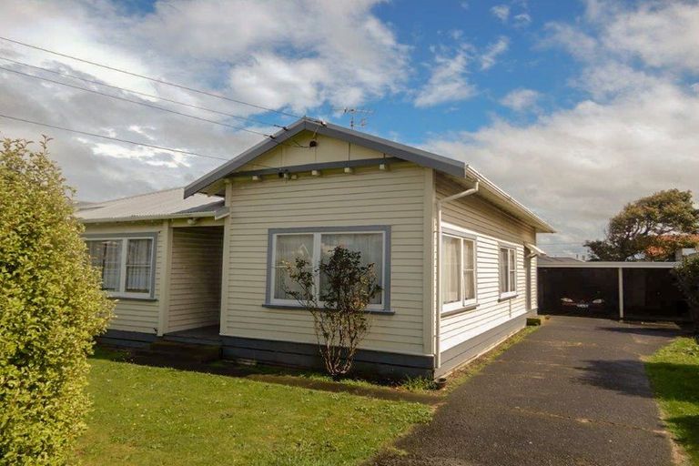 Photo of property in 15 Argyle Street, Hawera, 4610