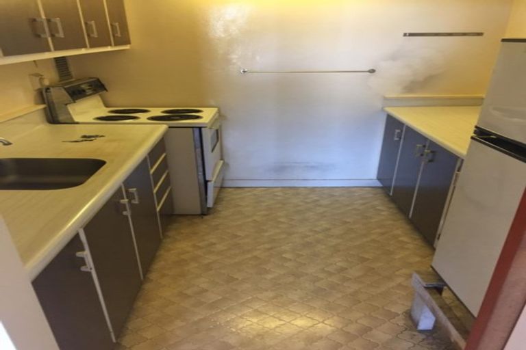 Photo of property in Hobson Court Flats, 25/70 Hobson Street, Thorndon, Wellington, 6011