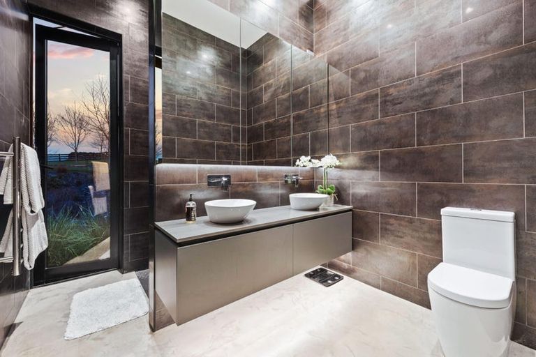 Photo of property in 104 Stoneridge Terrace, Whitford, Manurewa, 2576