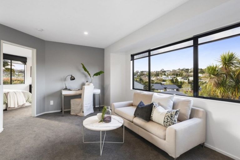 Photo of property in 1/8 Aotearoa Terrace, Murrays Bay, Auckland, 0630