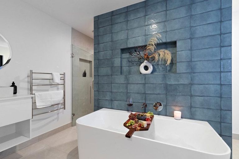 Photo of property in 22 Cheviot Street, Jacks Point, 9371