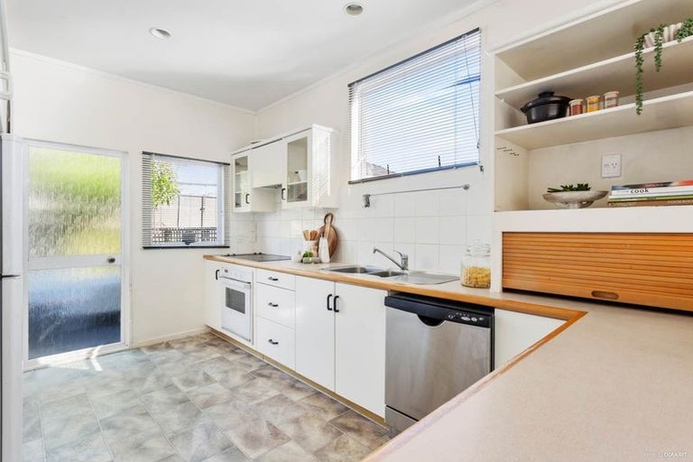 Photo of property in 2/41 Byron Avenue, Takapuna, Auckland, 0622