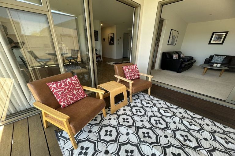 Photo of property in 8 Awatira Drive, Papamoa Beach, Papamoa, 3118