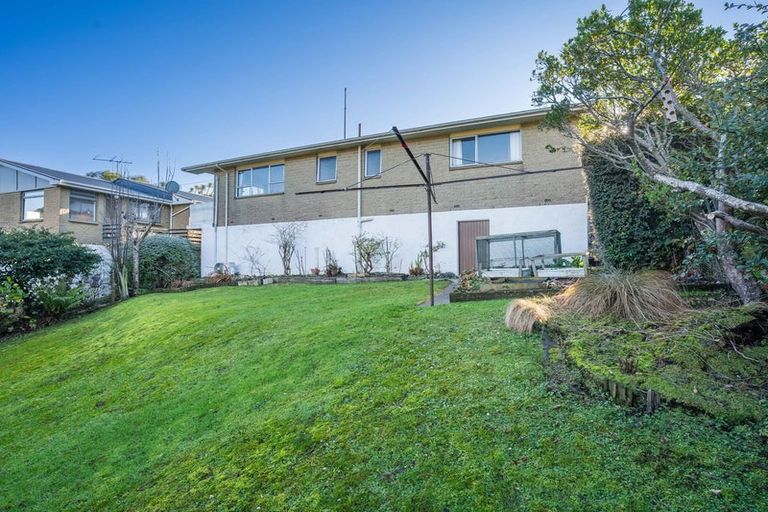 Photo of property in 11 Bell Crescent, Concord, Dunedin, 9018