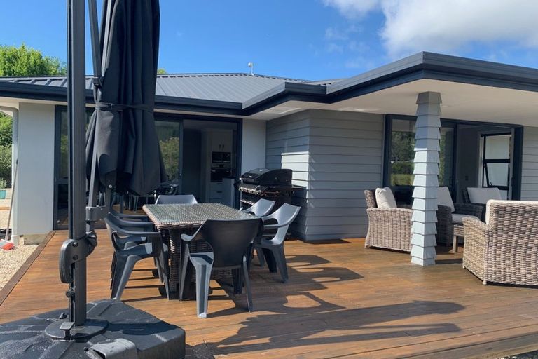 Photo of property in 2 Kahu Close, Kaiteriteri, Motueka, 7197