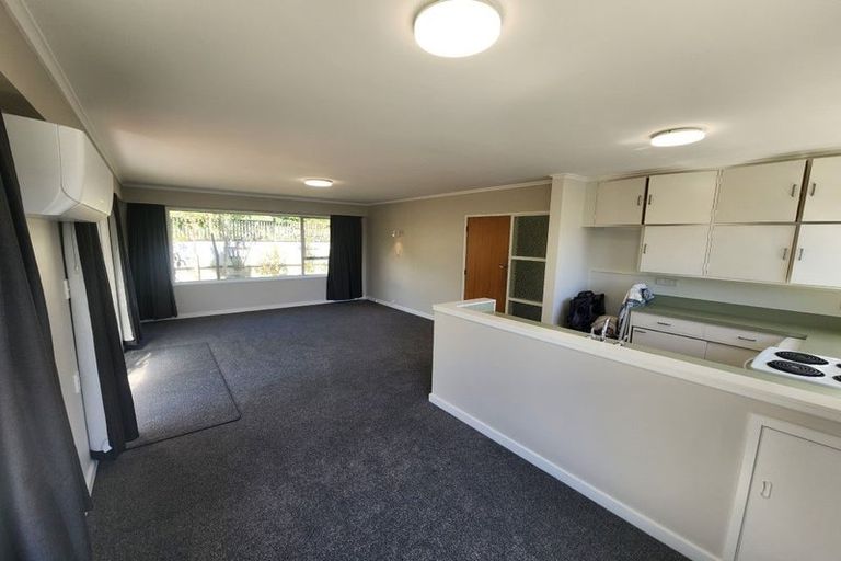 Photo of property in 7 Ruru Street, Waikanae, 5036