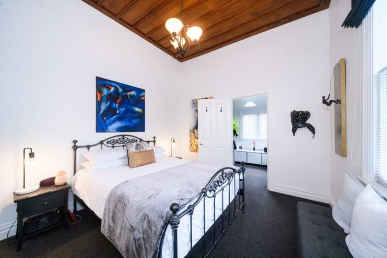 Photo of property in 11 Limbrick Street, Terrace End, Palmerston North, 4410