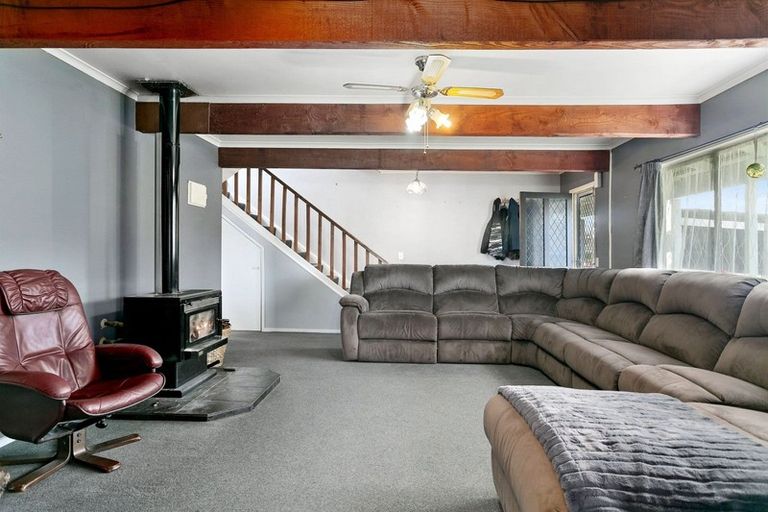 Photo of property in 2/27 Tobin Place, Richmond Heights, Taupo, 3330