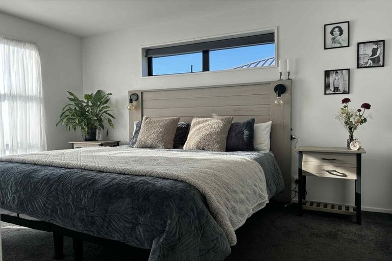 Photo of property in 6 Godley Place, Woodend, 7610