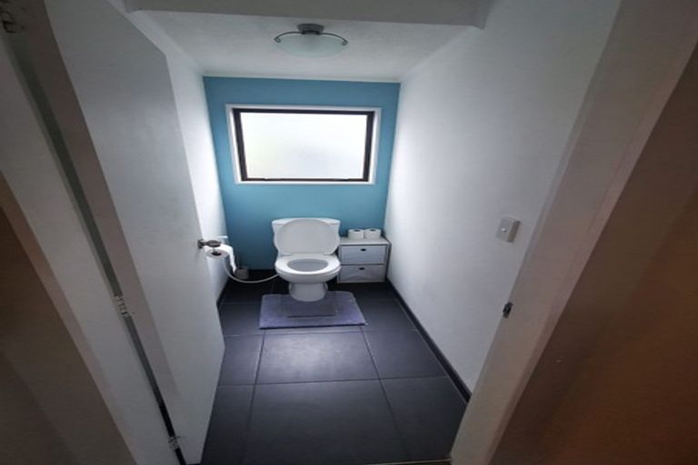 Photo of property in 58 Frobisher Street, Island Bay, Wellington, 6023