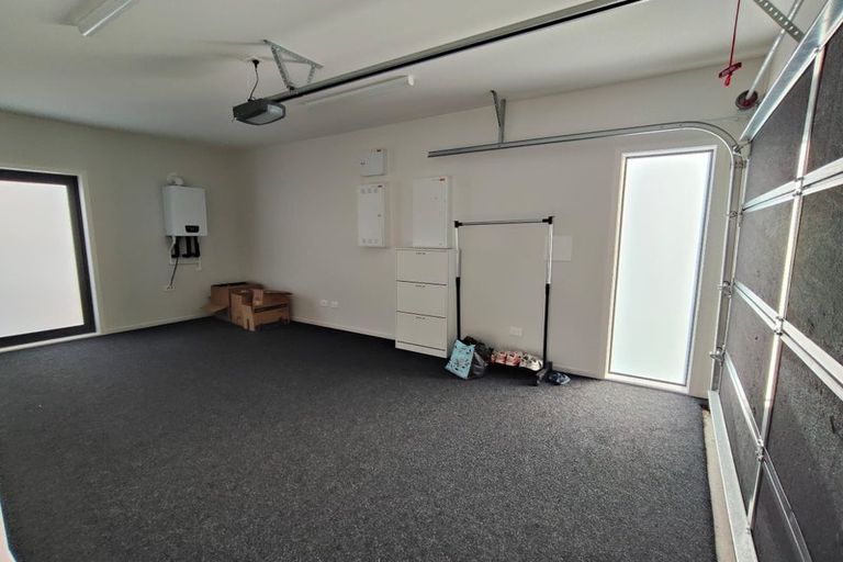 Photo of property in 15 Lemonwood Way, Woodridge, Wellington, 6037