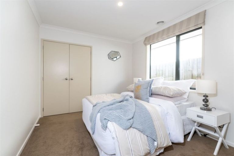 Photo of property in 35a Willerton Avenue, New Lynn, Auckland, 0600