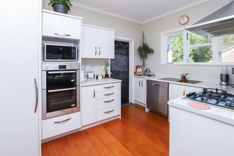 Photo of property in 9 Marire Avenue, Frankton, Hamilton, 3204