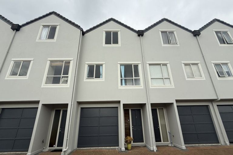 Photo of property in 14/57 Gladstone Road, Northcote, Auckland, 0627