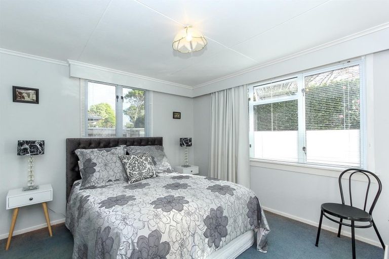 Photo of property in 158 Mangorei Road, Merrilands, New Plymouth, 4312