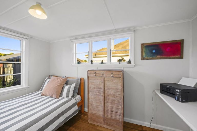 Photo of property in 65 Main Road, Redcliffs, Christchurch, 8081