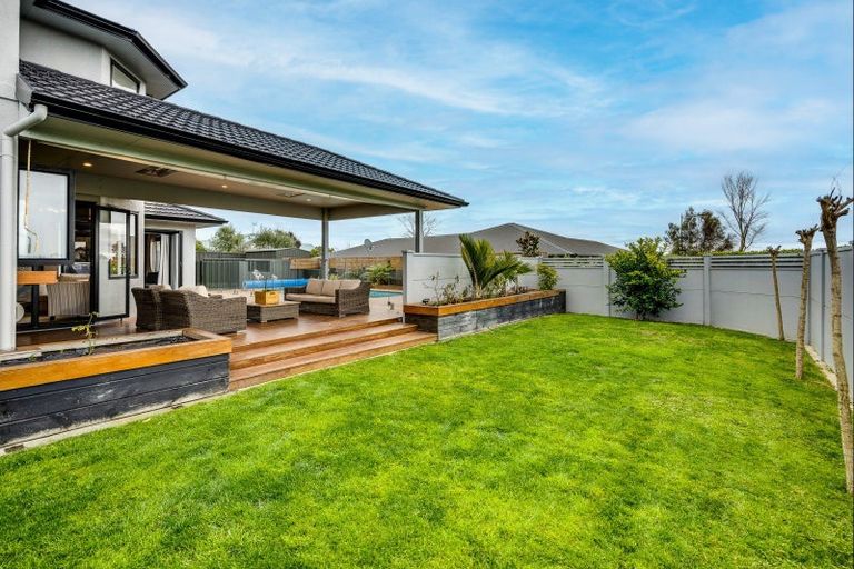 Photo of property in 2 The Croft, Havelock North, 4130