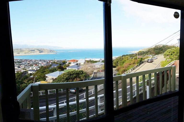 Photo of property in 1a Hornsey Road, Bluff Hill, Napier, 4110