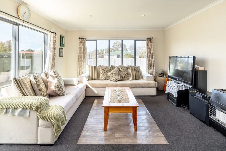 Photo of property in 11 Farrier Grove, Featherston, 5710