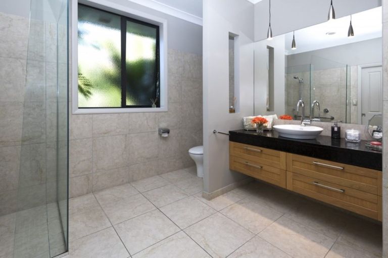 Photo of property in 169 Broomfields Road, Whitford, Howick, 2571